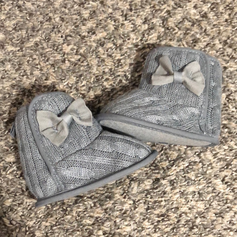 Cozy Kids' Booties - Gray and Pink - Picture 2 of 5